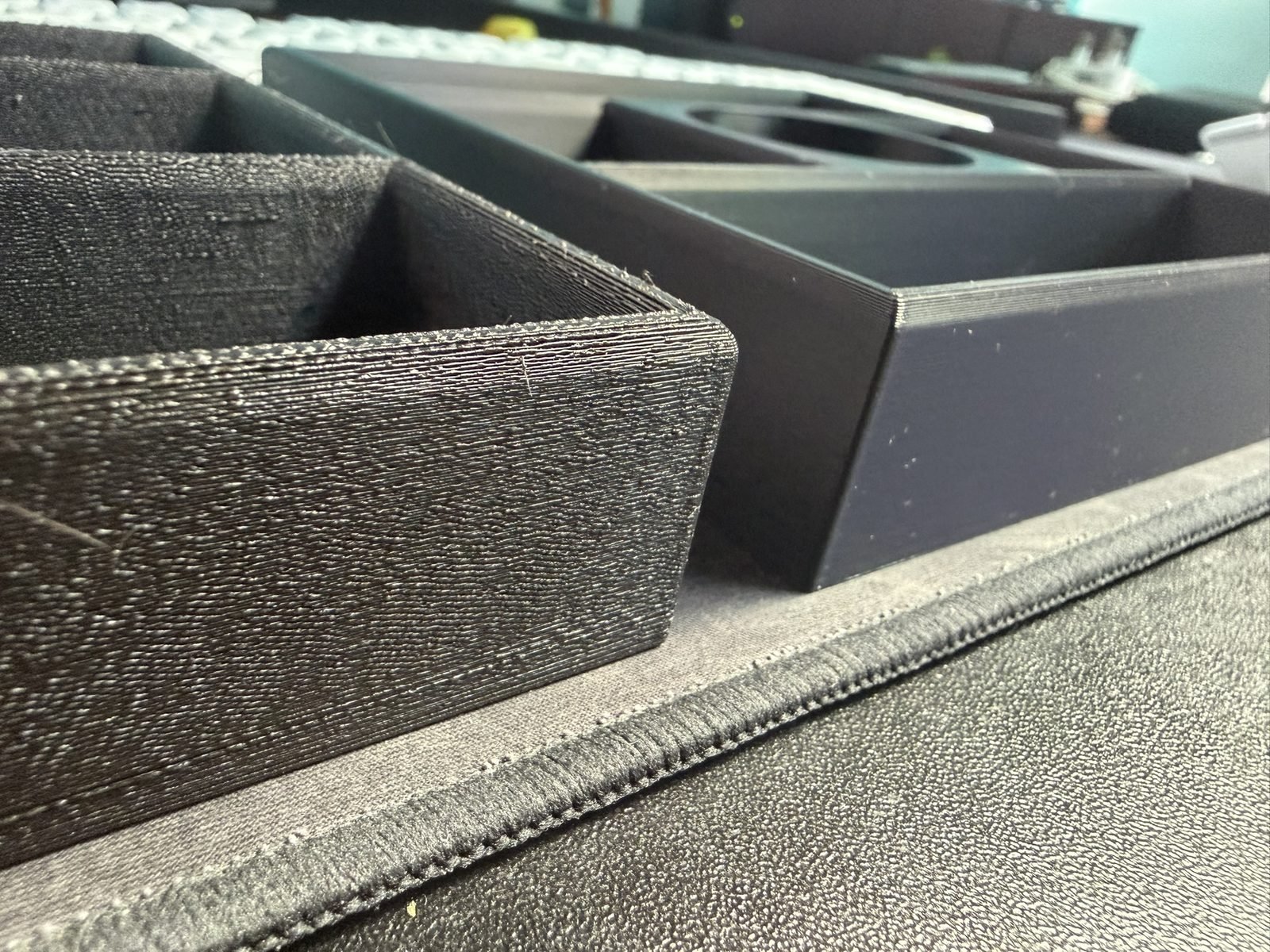 Comparison of printed organiser trays — good material vs poor material (photo 2 of 2)