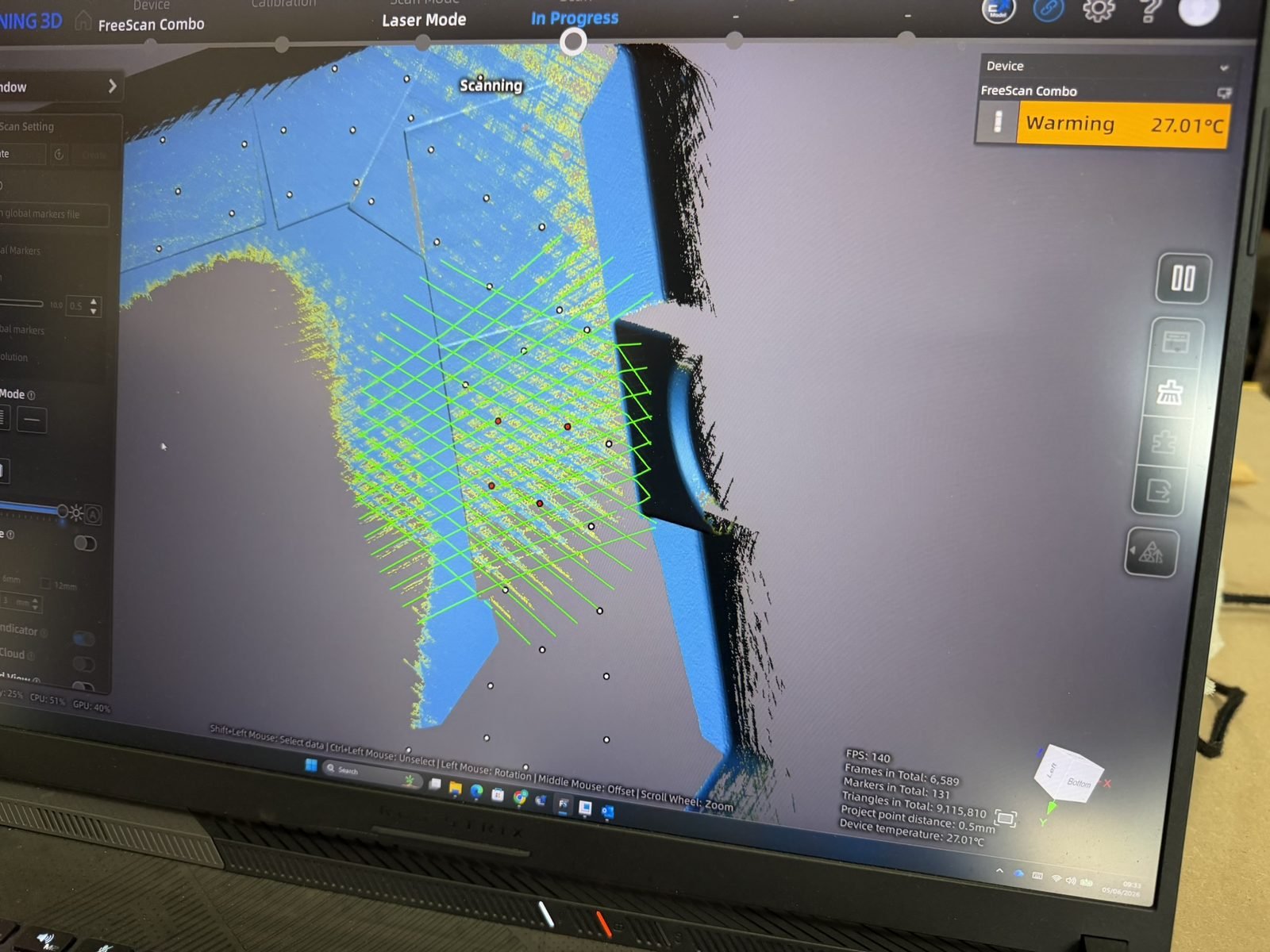 FreeScan Combo software showing a live point cloud mid-scan (photo 2 of 2)